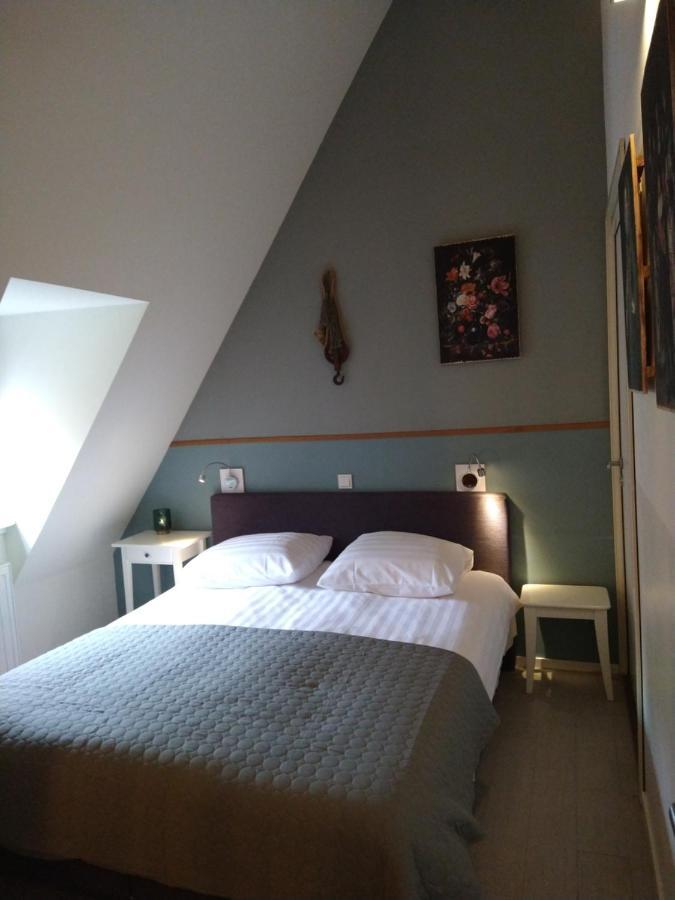 Bed & Brasserie Het Kosthuys Sint-Maartensdijk Exteriör bild